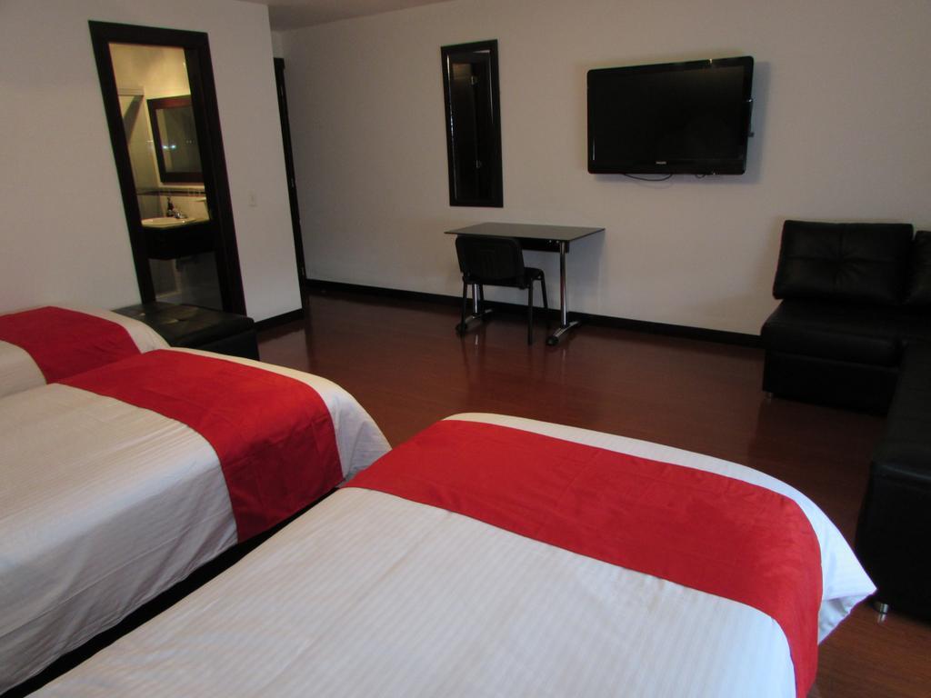 Hotel Emporium Bogota Bagian luar foto