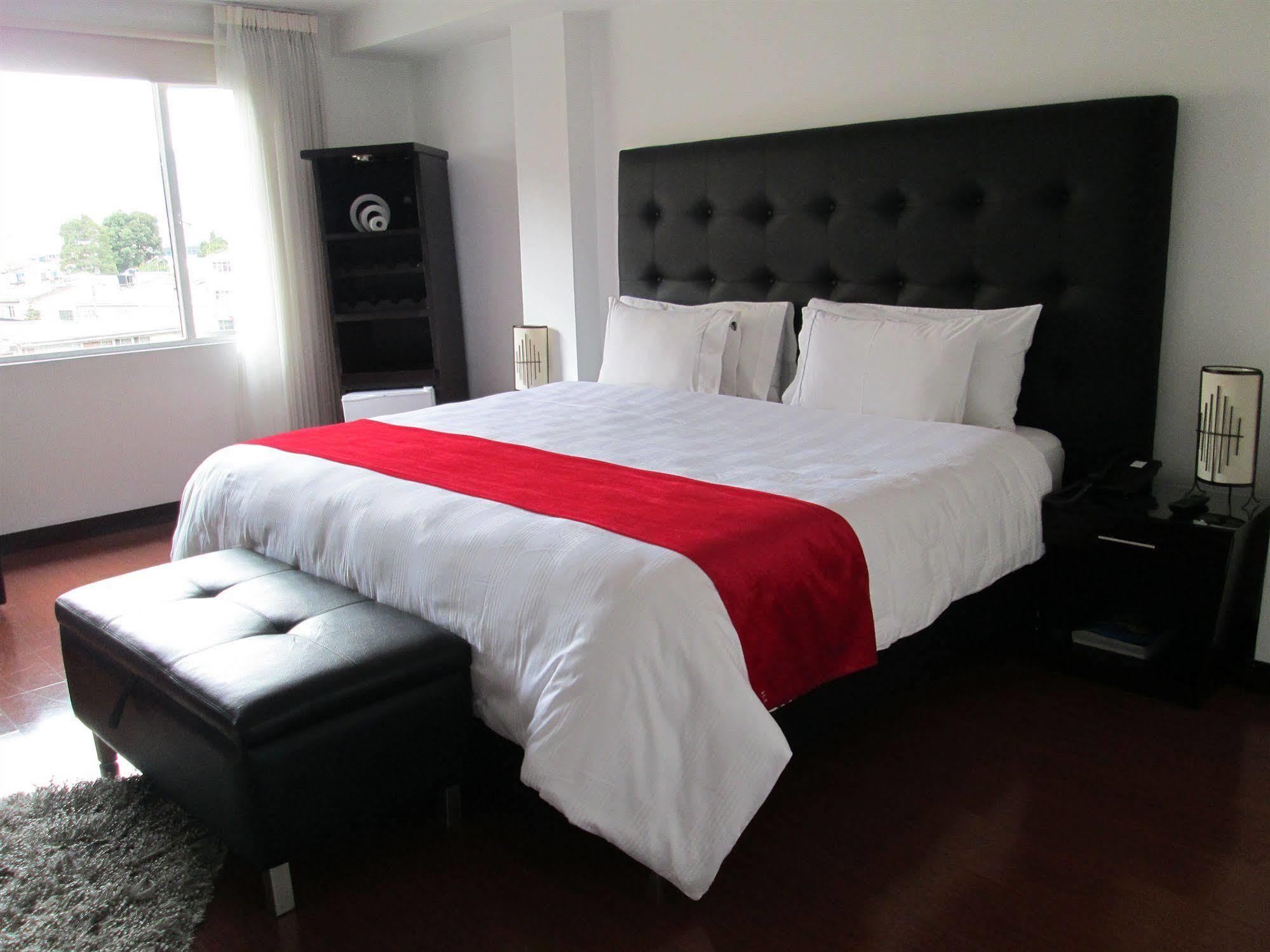 Hotel Emporium Bogota Bagian luar foto