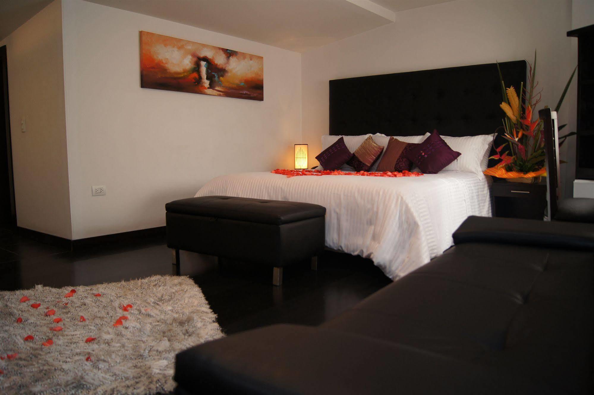 Hotel Emporium Bogota Bagian luar foto